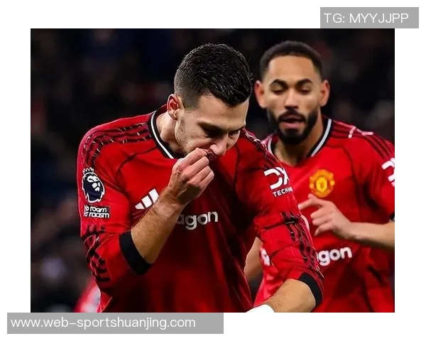 曼联考虑赛季末前任命临时教练以稳定球队表现